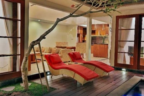 6 bedrooms Villa in South Kuta, Badung, Indonesia No. 1785 3