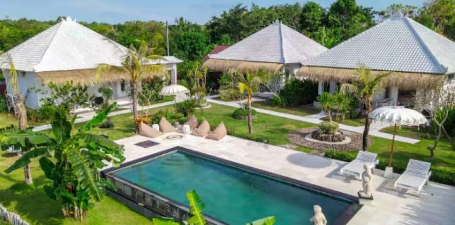 6 bedrooms Villa in South Kuta, Badung, Indonesia No. 1785