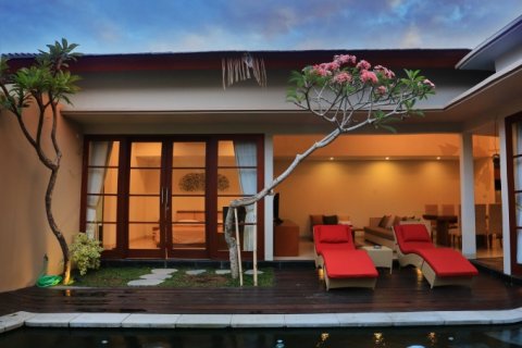 6 bedrooms Villa in South Kuta, Badung, Indonesia No. 1785 2