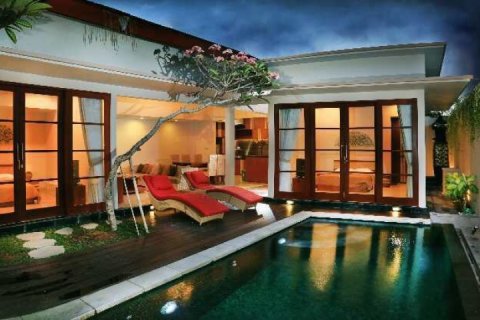 6 bedrooms Villa in South Kuta, Badung, Indonesia No. 1785 16