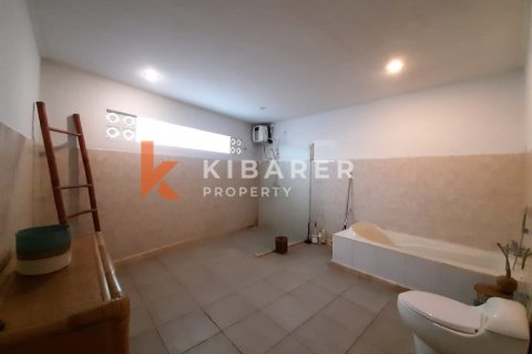 4 bedrooms Villa in Badung, Indonesia No. 11934 10