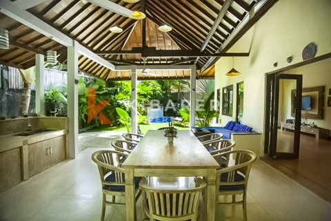 4 bedrooms Villa in Badung, Indonesia No. 11934 2