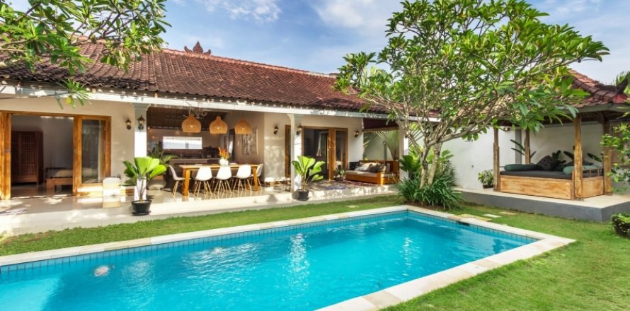 4 bedrooms Villa in Seminyak, Badung, Indonesia No. 1236