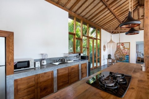 4 bedrooms Villa in Seminyak, Badung, Indonesia No. 1233 16