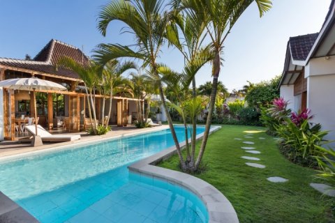 Вилла с 4 спальнями в Seminyak, Бадунг, Индонезия № 1233