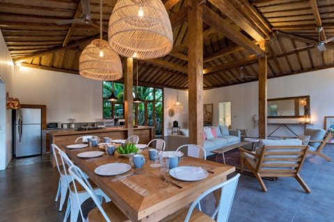 4 bedrooms Villa in Seminyak, Badung, Indonesia No. 1233 13