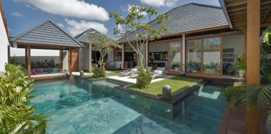 Вилла с 4 спальнями в Seminyak, Бадунг, Индонезия № 1235