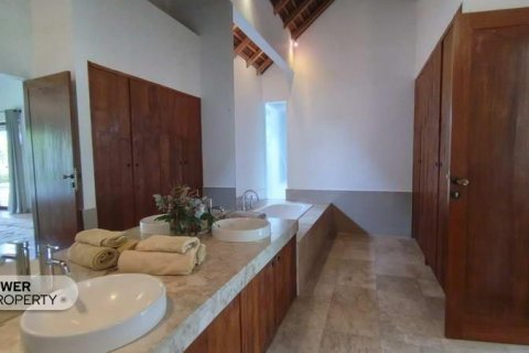 3 bedrooms Villa in Tampaksiring, Gianyar, Indonesia No. 9482 28
