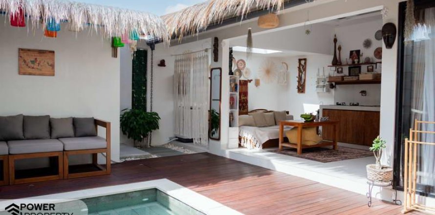 2 bedrooms Villa in Seminyak, Badung, Indonesia No. 9477
