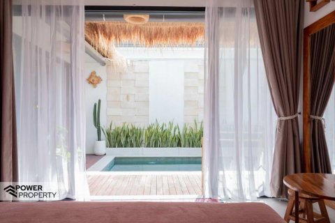 2 bedrooms Villa in Seminyak, Badung, Indonesia No. 9477 11