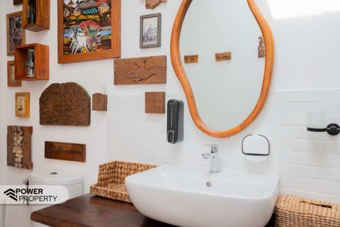 2 bedrooms Villa in Seminyak, Badung, Indonesia No. 9477 10