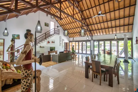 4 bedrooms Villa in Ubud, Gianyar, Indonesia No. 10198 5