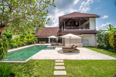 4 bedrooms Villa in Ubud, Gianyar, Indonesia No. 10198 2