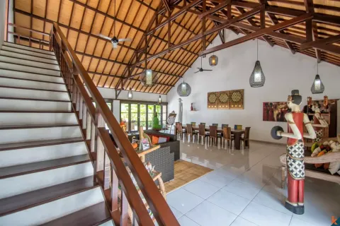 4 bedrooms Villa in Ubud, Gianyar, Indonesia No. 10198 6
