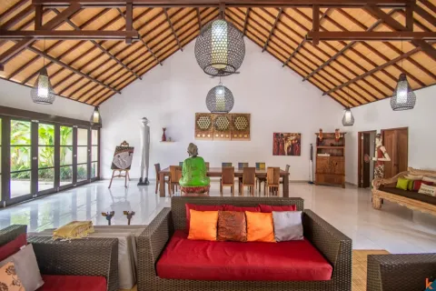 4 bedrooms Villa in Ubud, Gianyar, Indonesia No. 10198 10