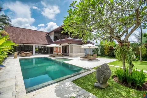 4 bedrooms Villa in Ubud, Gianyar, Indonesia No. 10198