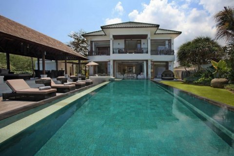 5 bedrooms Villa in Klungkung, Indonesia No. 864 3