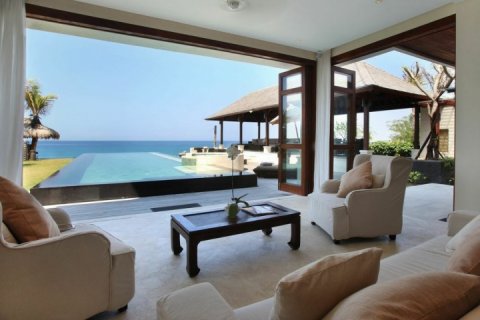 5 bedrooms Villa in Klungkung, Indonesia No. 864 10