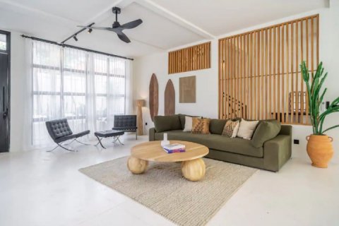 Вилла с 4 спальнями в Canggu, Бадунг, Индонезия № 870 18