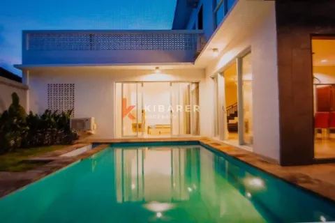 3 bedrooms Villa in Tibubeneng, Badung, Indonesia No. 12061