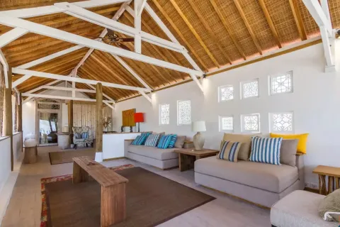 4 bedrooms Villa in Central Lombok, Indonesia No. 10180 7