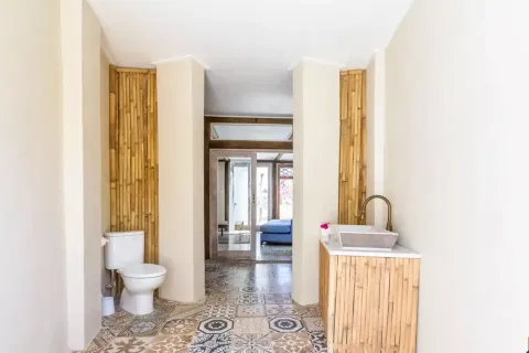 4 bedrooms Villa in Central Lombok, Indonesia No. 10180 14