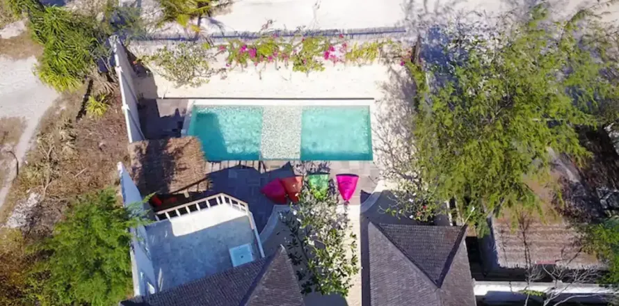 4 bedrooms Villa in Central Lombok, Indonesia No. 10180