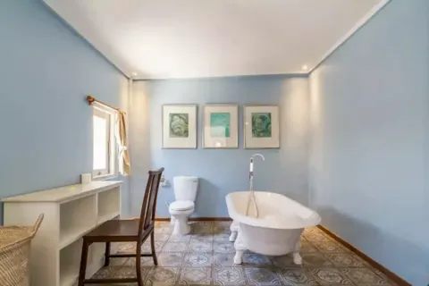 4 bedrooms Villa in Central Lombok, Indonesia No. 10180 15