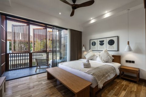 4 bedrooms Villa in Canggu, Badung, Indonesia No. 8733 22
