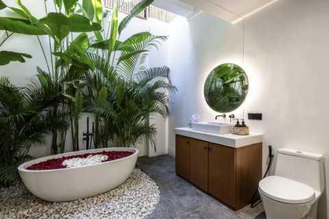 4 bedrooms Villa in Canggu, Badung, Indonesia No. 8733 24