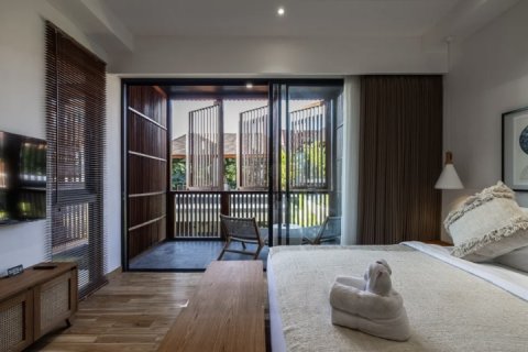 4 bedrooms Villa in Canggu, Badung, Indonesia No. 8733 14