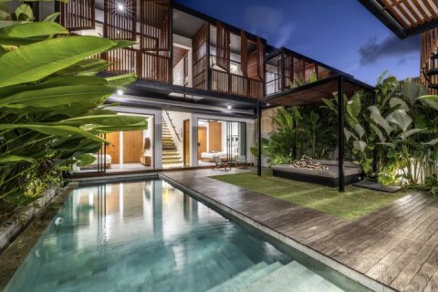 4 bedrooms Villa in Canggu, Badung, Indonesia No. 8733 13