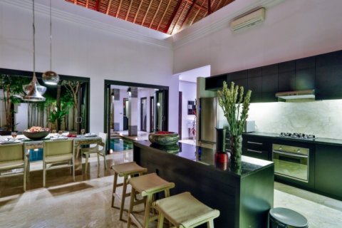3 bedrooms Villa in Seminyak, Badung, Indonesia No. 1249 20
