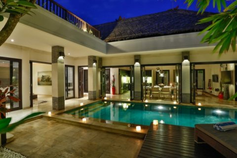 3 bedrooms Villa in Seminyak, Badung, Indonesia No. 1249 23