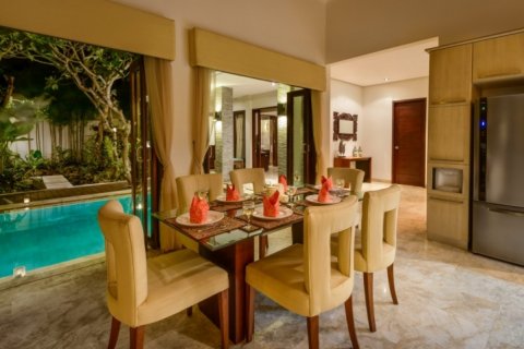 3 bedrooms Villa in Seminyak, Badung, Indonesia No. 1248 4