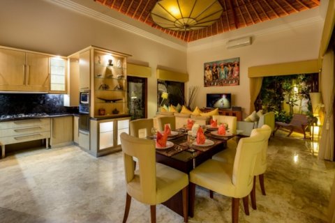 3 bedrooms Villa in Seminyak, Badung, Indonesia No. 1248 7
