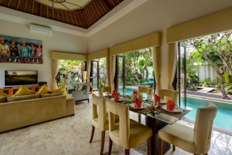 3 bedrooms Villa in Seminyak, Badung, Indonesia No. 1248 6
