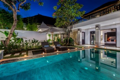 3 bedrooms Villa in Seminyak, Badung, Indonesia No. 1250 4