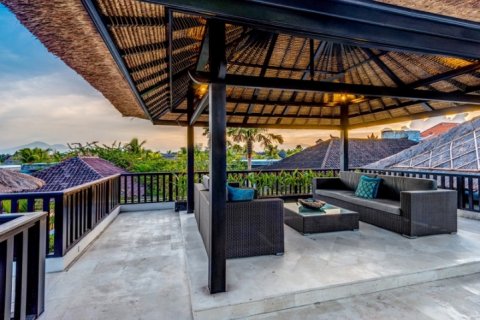3 bedrooms Villa in Seminyak, Badung, Indonesia No. 1250 17