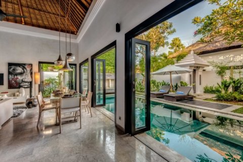 3 bedrooms Villa in Seminyak, Badung, Indonesia No. 1250 14