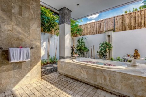 3 bedrooms Villa in Seminyak, Badung, Indonesia No. 1250 28
