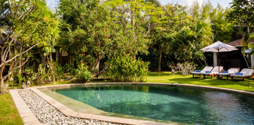 Вилла с 4 спальнями в Seminyak, Бадунг, Индонезия № 1246
