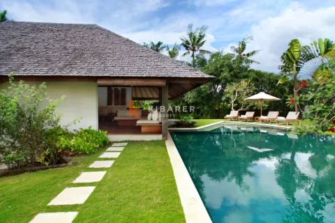 2 bedrooms Villa in Badung, Indonesia No. 11711