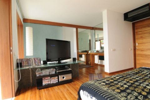 2 bedrooms Villa in Seminyak, Badung, Indonesia No. 1600 19