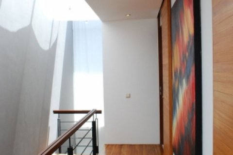 2 bedrooms Villa in Seminyak, Badung, Indonesia No. 1600 12