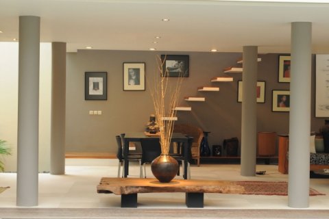 2 bedrooms Villa in Seminyak, Badung, Indonesia No. 1600 8