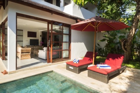 3 bedrooms Villa in Seminyak, Badung, Indonesia No. 1601 4