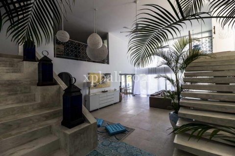 6 bedrooms Villa in South Kuta, Badung, Indonesia No. 7871 2