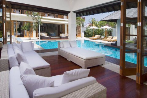Вилла с 4 спальнями в Seminyak, Бадунг, Индонезия № 702 9