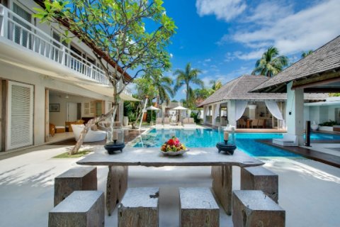 Вилла с 4 спальнями в Seminyak, Бадунг, Индонезия № 702 15